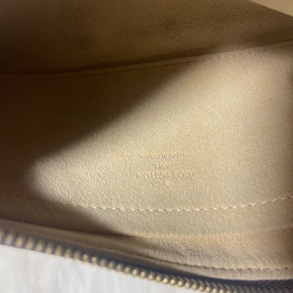 Louis Vuitton pochette milla - Picture 6 of 8